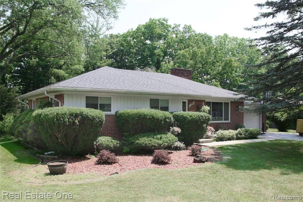 Rochester Hills, MI 48309,483 Rochdale Drive S