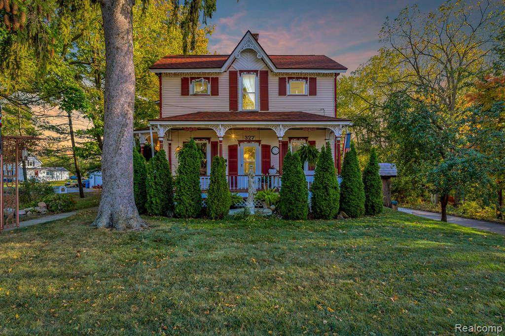 Grand Blanc, MI 48439,327 Reid Road