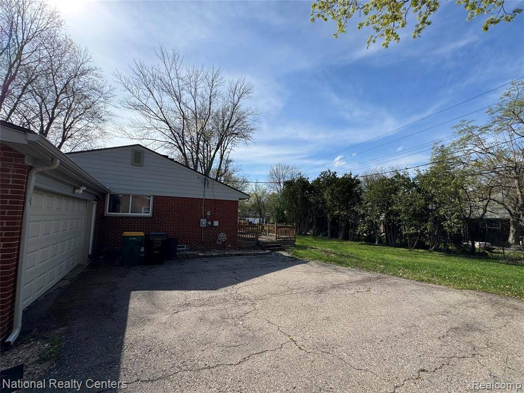 Farmington Hills, MI 48334,31720 N Marklawn Street