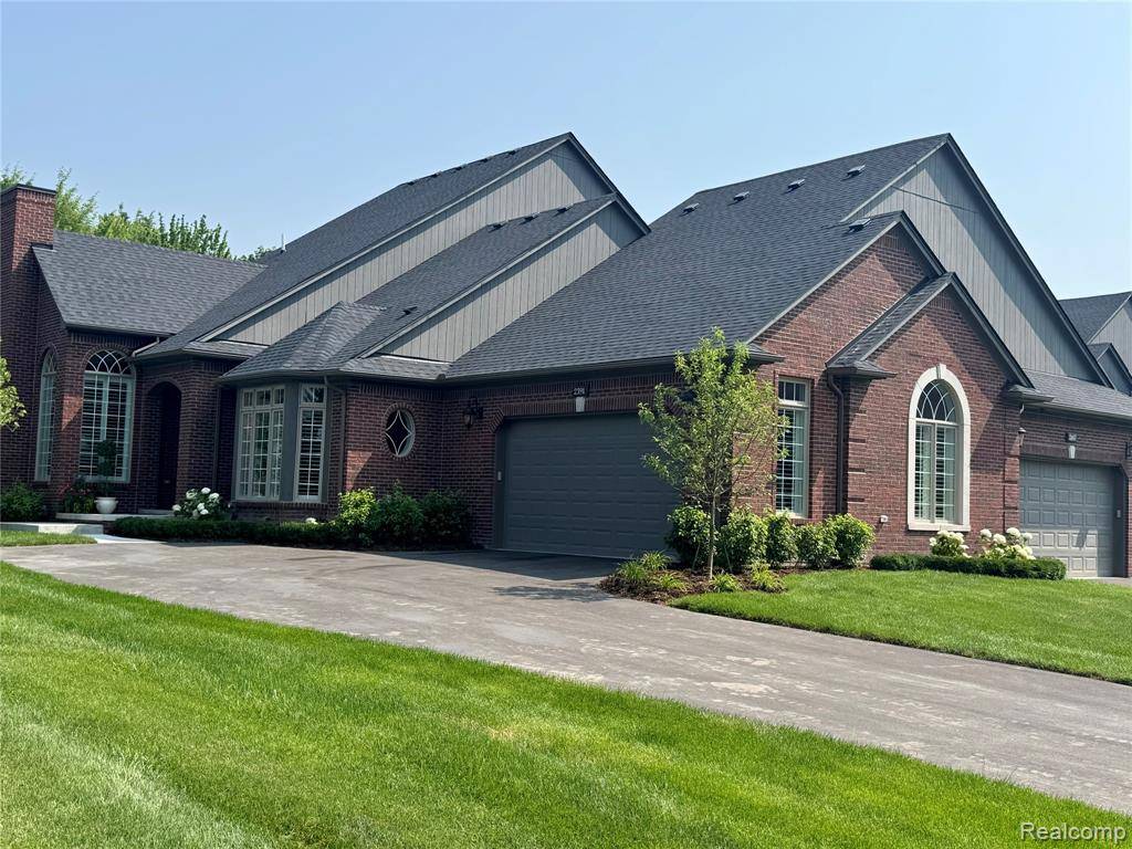Shelby Twp, MI 48316,2391 Barberry Drive 69 27