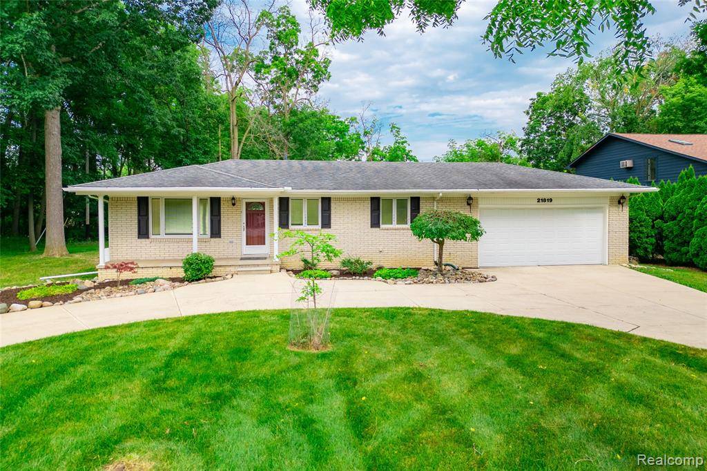 Grosse Ile Twp, MI 48138,21819 Meridian Road