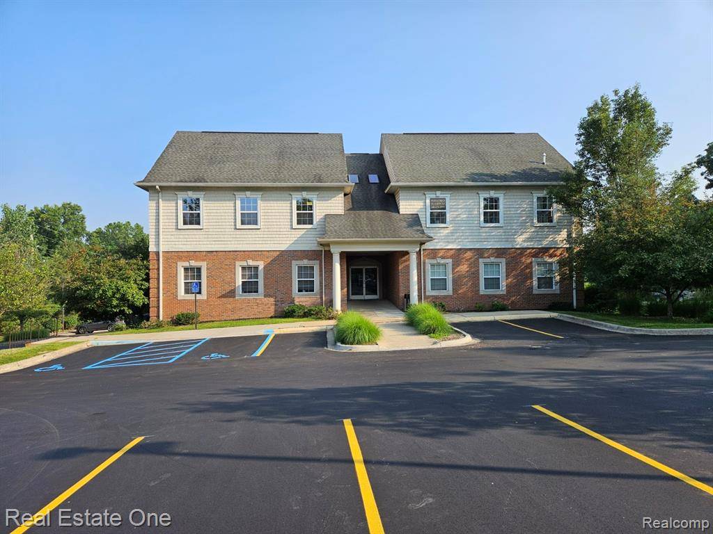 Milford Twp, MI 48381,1550 N Milford Road 306