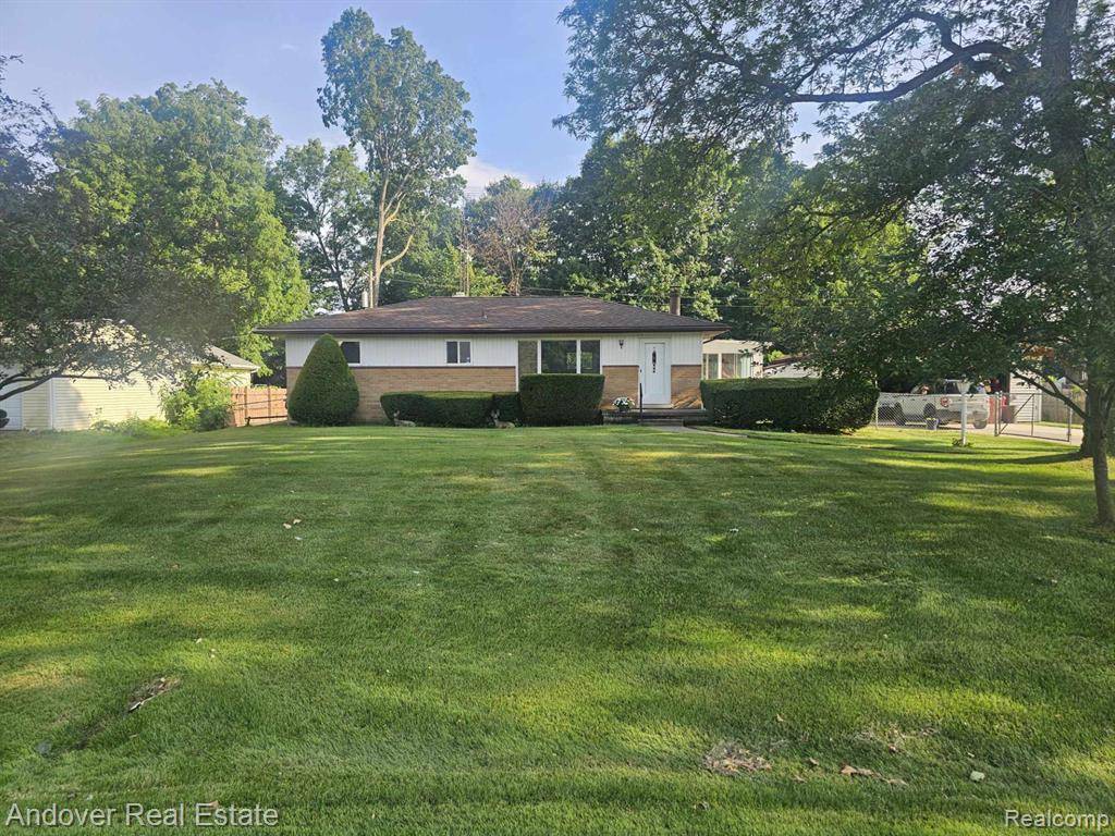 Washington Twp, MI 48094,8060 Waschull Drive