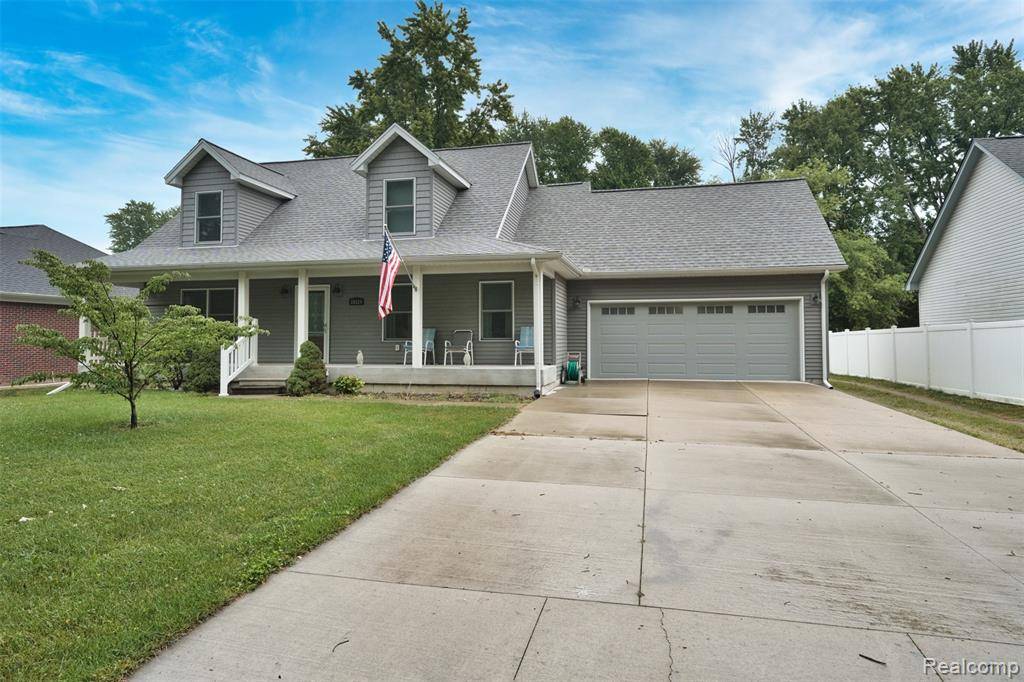 Harrison Twp, MI 48045,38524 Pineridge Street