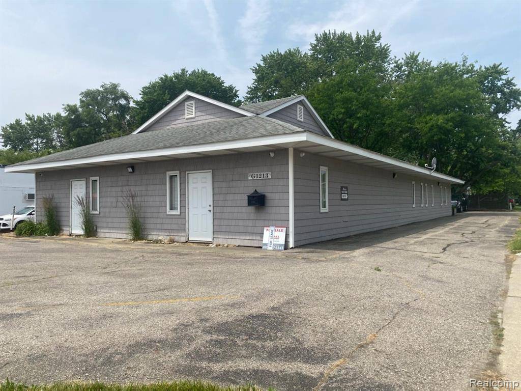 Flint Twp, MI 48504,1213 N BALLENGER Highway