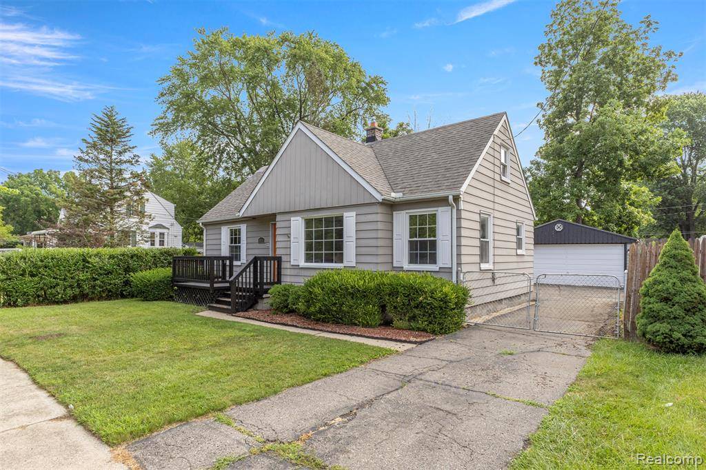 Livonia, MI 48150,8916 Deering Street
