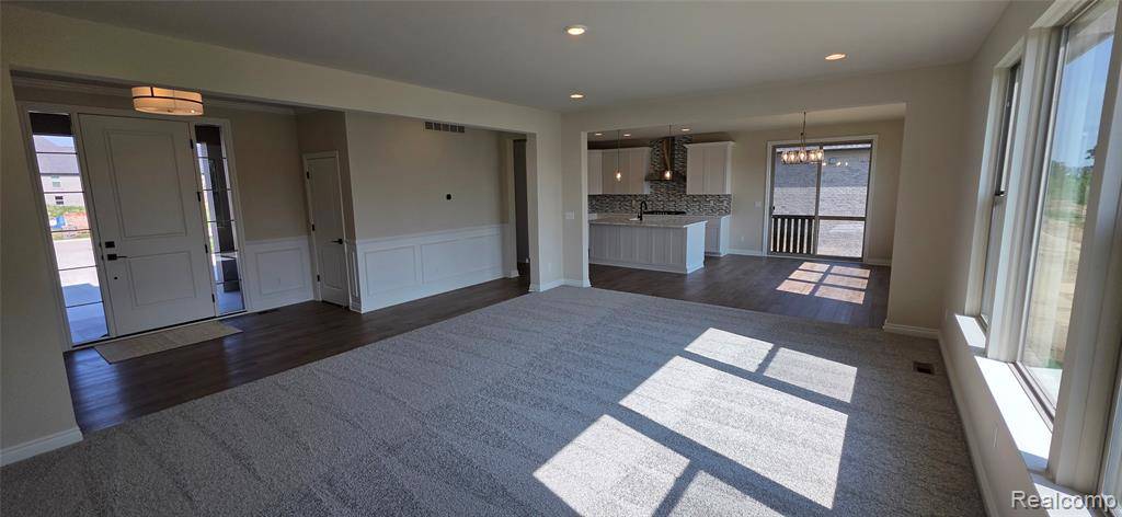 Shelby Twp, MI 48315,55590 Laurel Oaks Lane