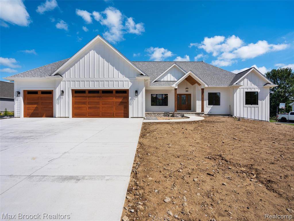 Hartland Twp, MI 48430,7680 Parshallville Road