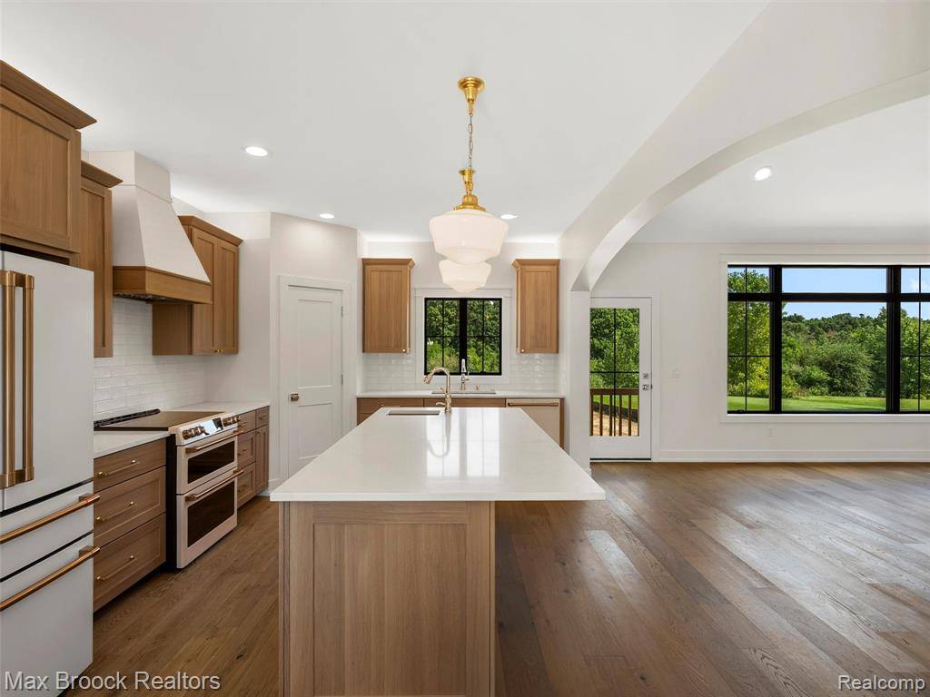 Hartland Twp, MI 48430,7680 Parshallville Road