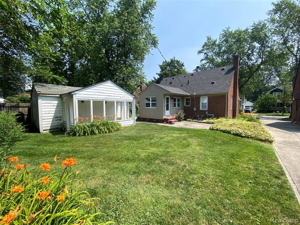 Royal Oak, MI 48067,1417 N Maple Avenue
