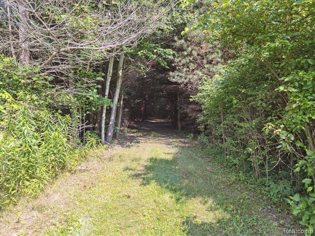 Davison, MI 48423,2374 N Vassar