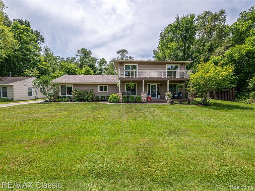 Dexter Twp, MI 48137,14049 Edgewater Drive