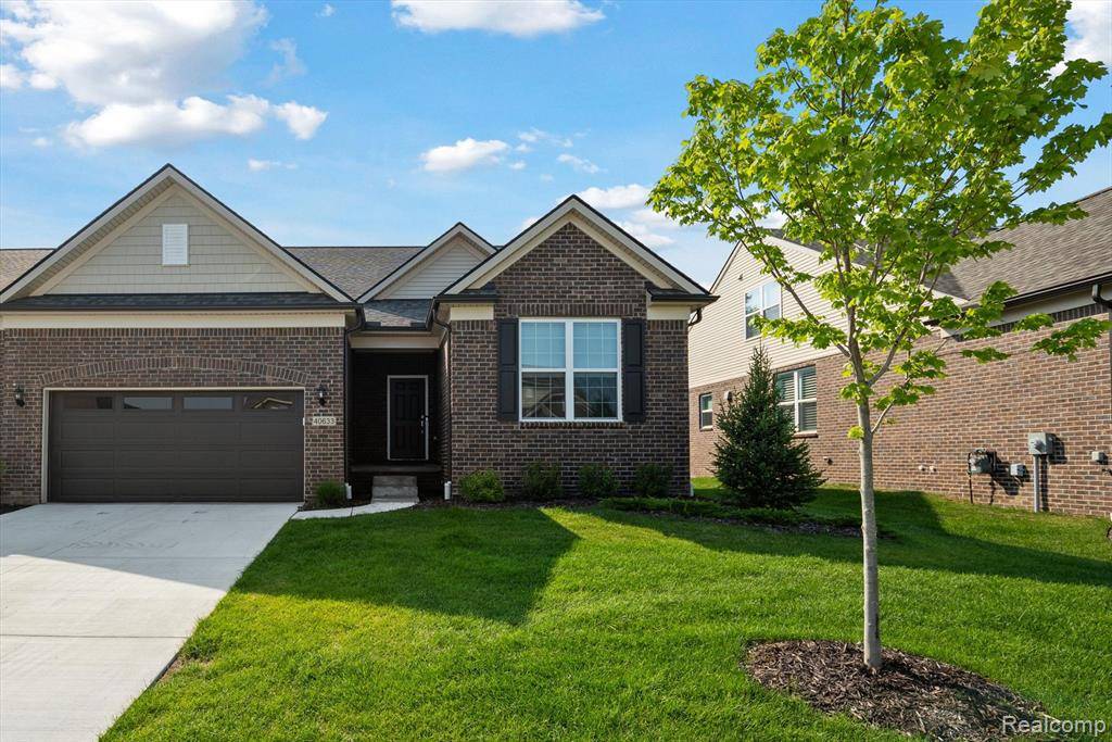 Clinton Twp, MI 48036,40633 Azalea Drive