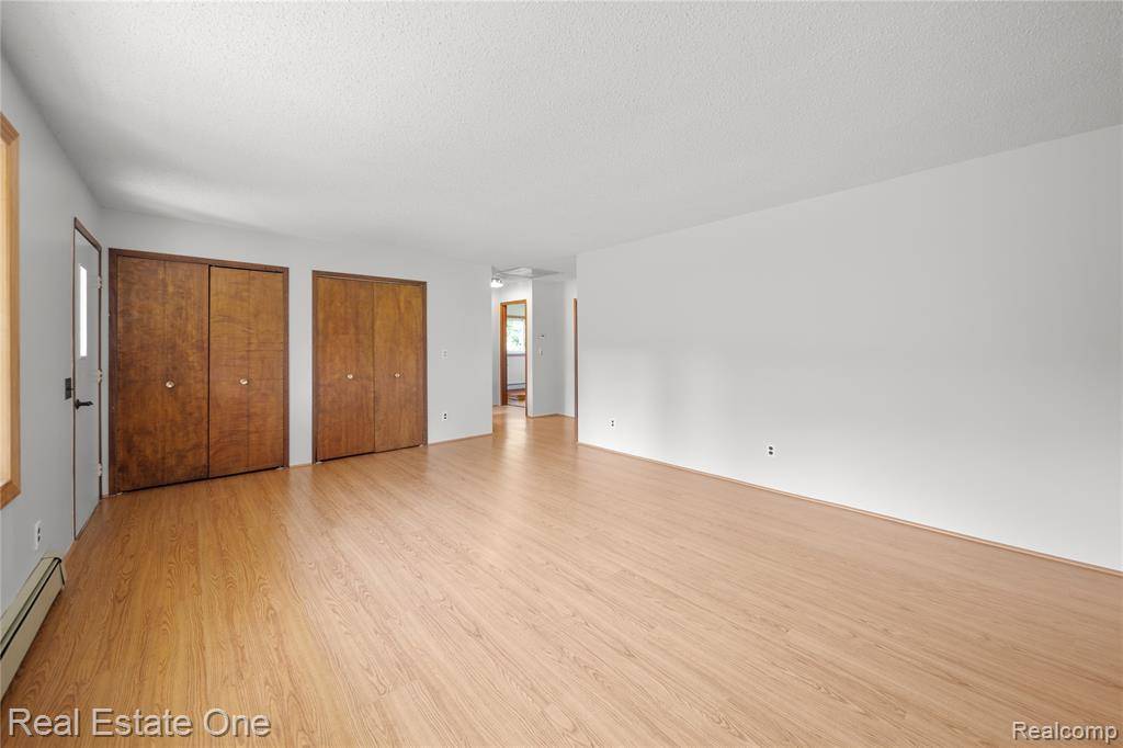 Putnam Twp, MI 48169,271 Rush Lake Road