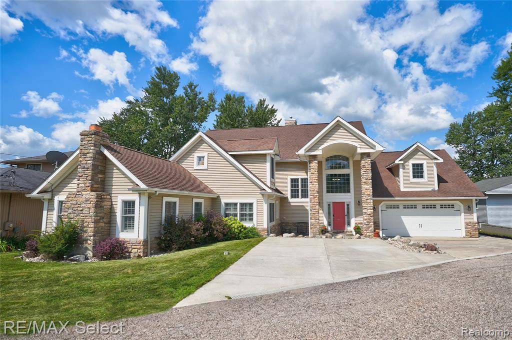 Fenton, MI 48430,11472 Moffett Court
