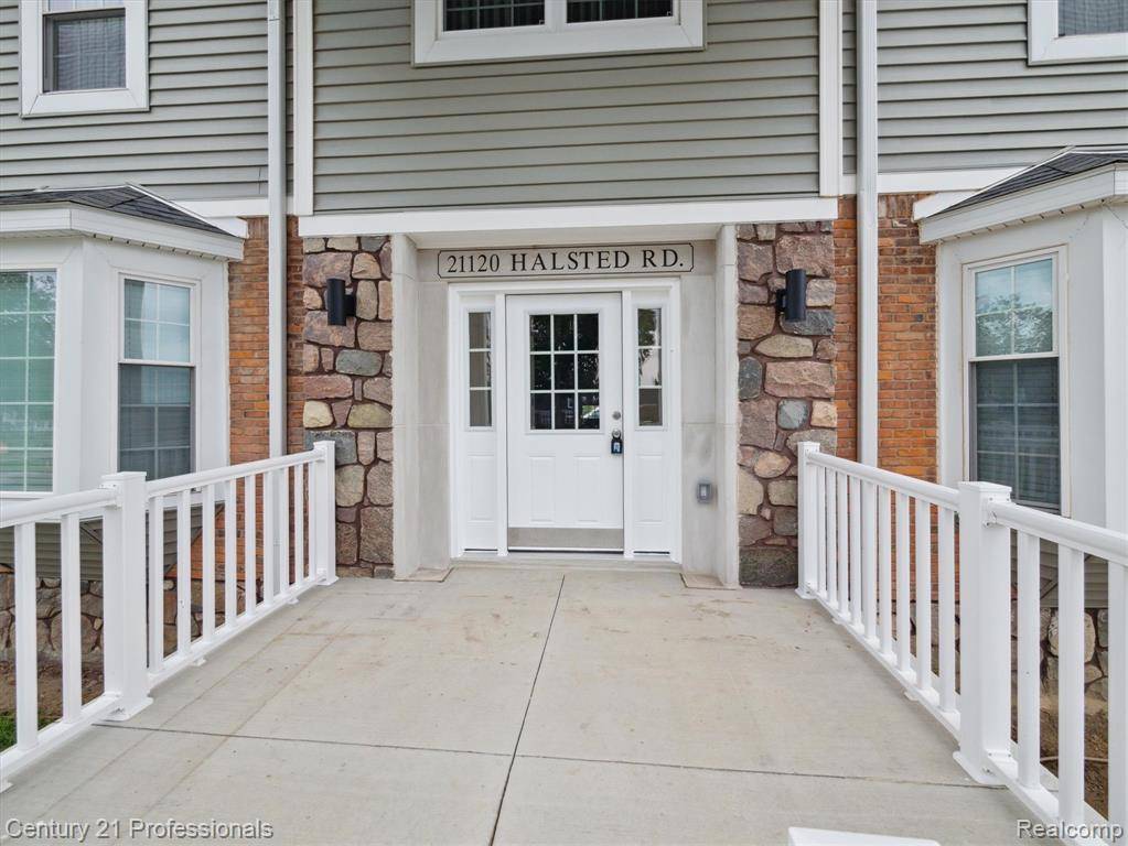 Northville, MI 48167,21120 Halsted Road