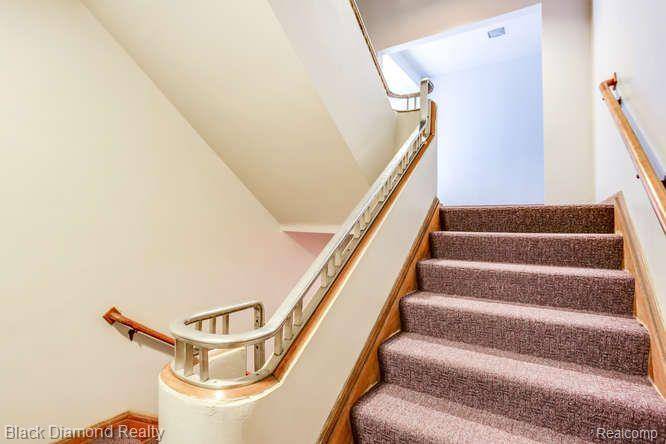 Highland Park, MI 48203,255 Merton Road