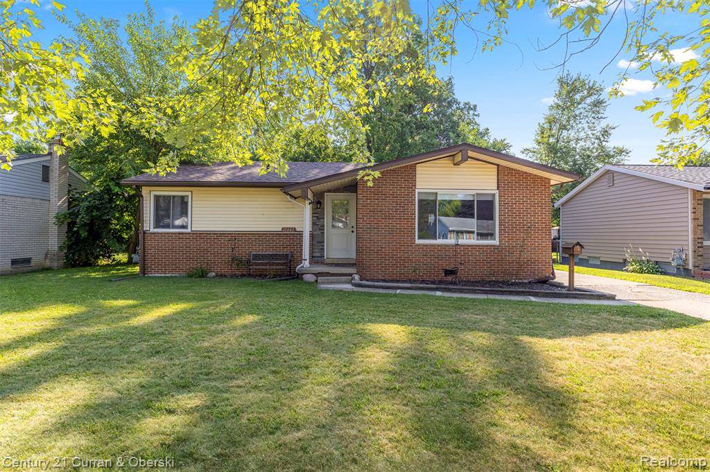 Romulus, MI 48174,15449 Collins Street