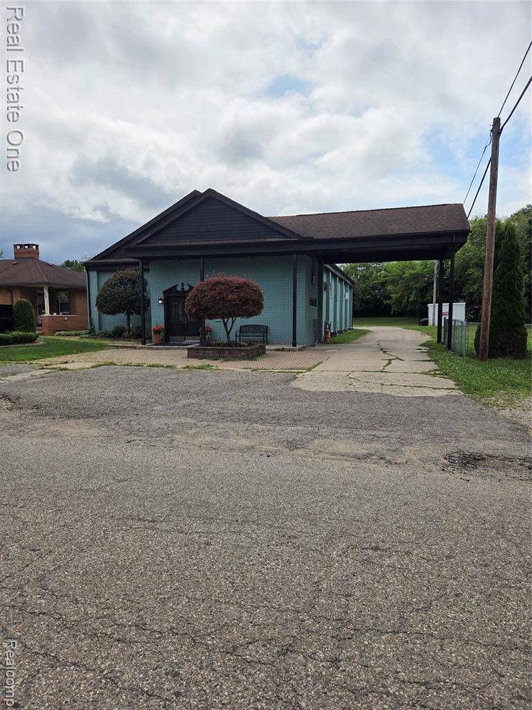 Waterford Twp, MI 48328,65 N Lynn Avenue