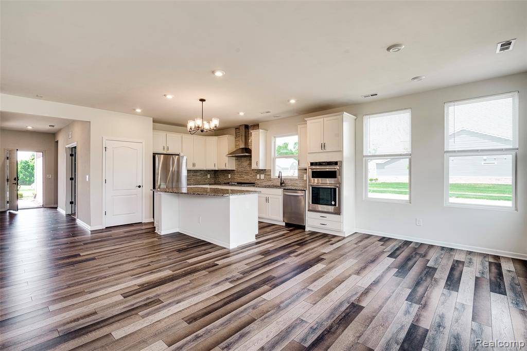 Lake Orion Vlg, MI 48359,4145 Avery Road