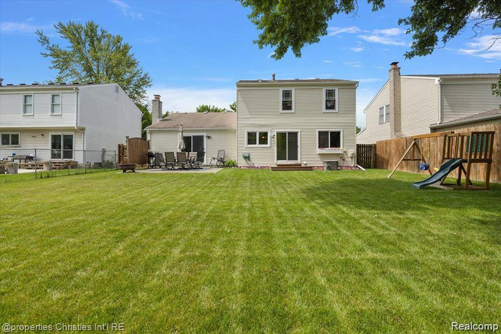 Canton Twp, MI 48188,555 Worthington Road