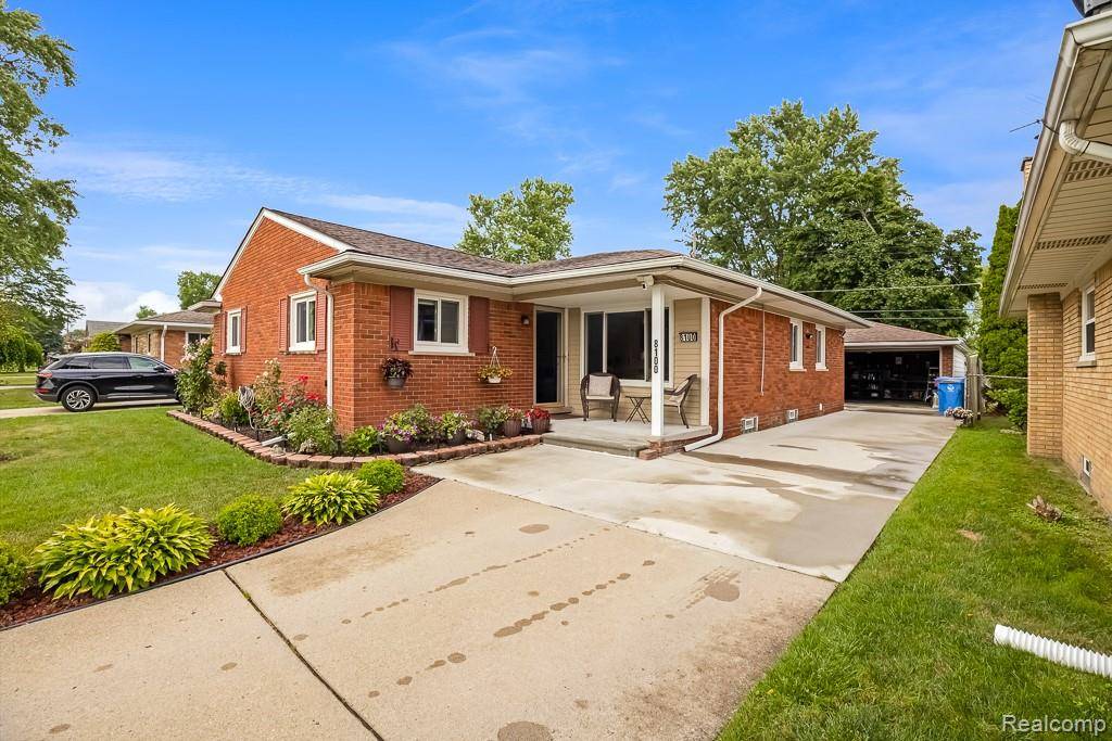 Dearborn Heights, MI 48127,8100 Lochdale Street