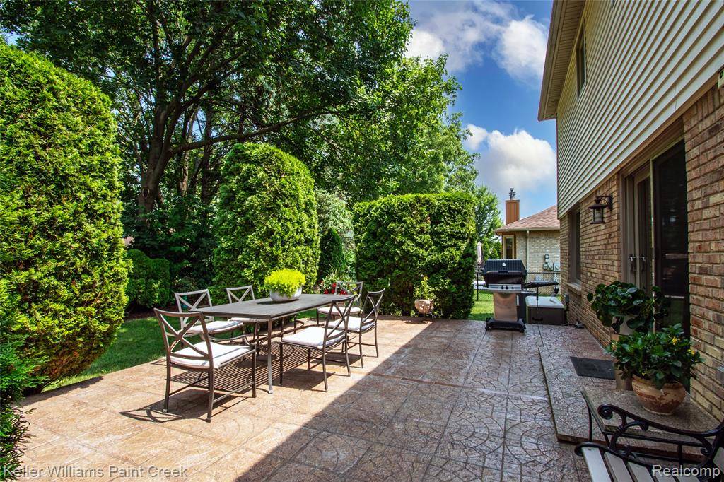 Sterling Heights, MI 48312,11575 Creekside Court
