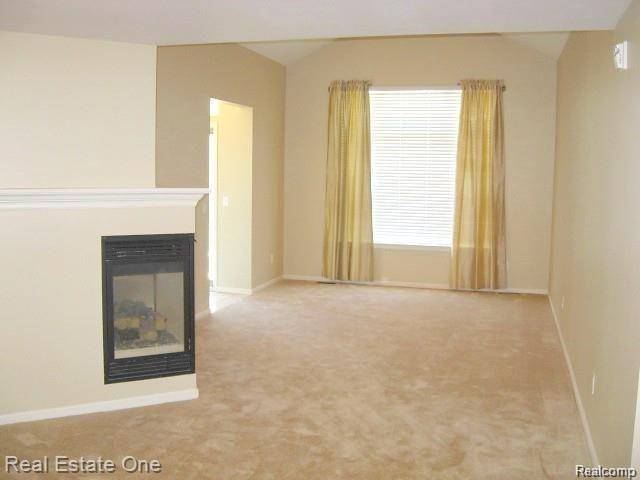 Commerce Twp, MI 48390,23102 Alexa