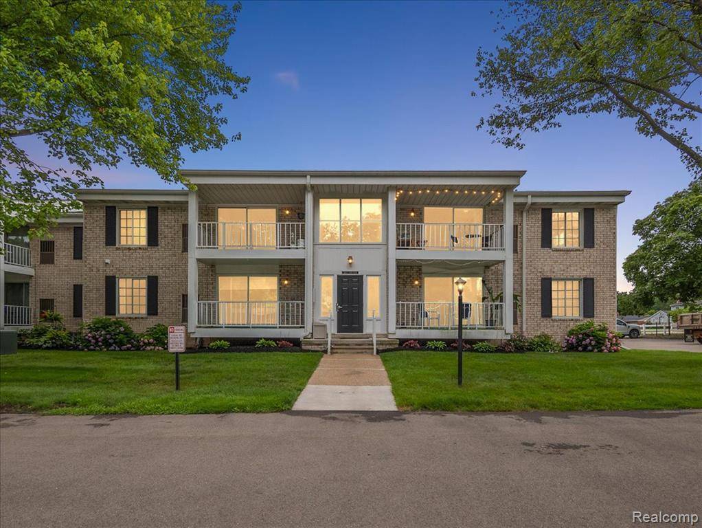 Livonia, MI 48150,36080 Ann Arbor Trail