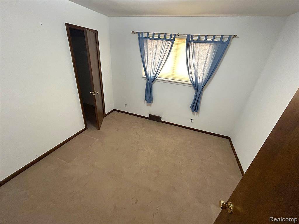 Dearborn, MI 48124,2218 Geneva Street