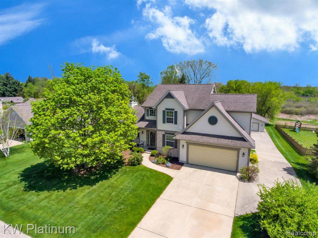 Lansing, MI 48911,2410 Renfrew Way