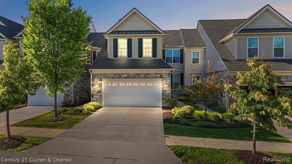 Novi, MI 48375,42749 Cardinal Way