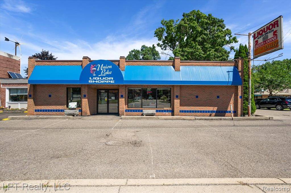 Commerce Twp, MI 48382,2515 Union Lake Road