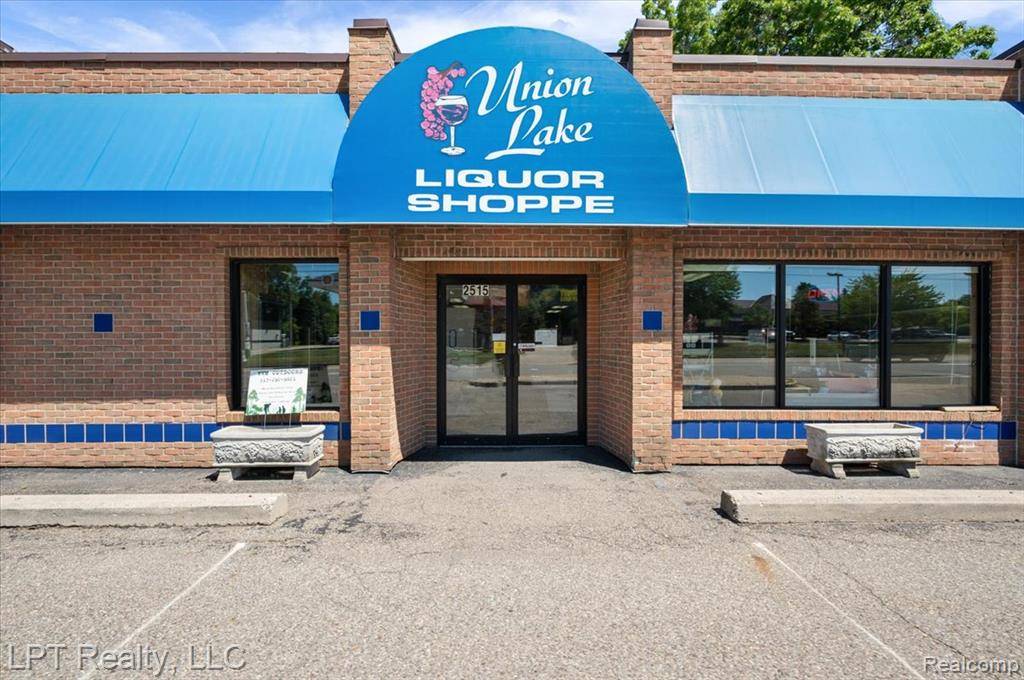 Commerce Twp, MI 48382,2515 Union Lake Road