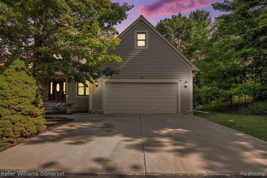Oxford Twp, MI 48371,285 Indian Lake Road