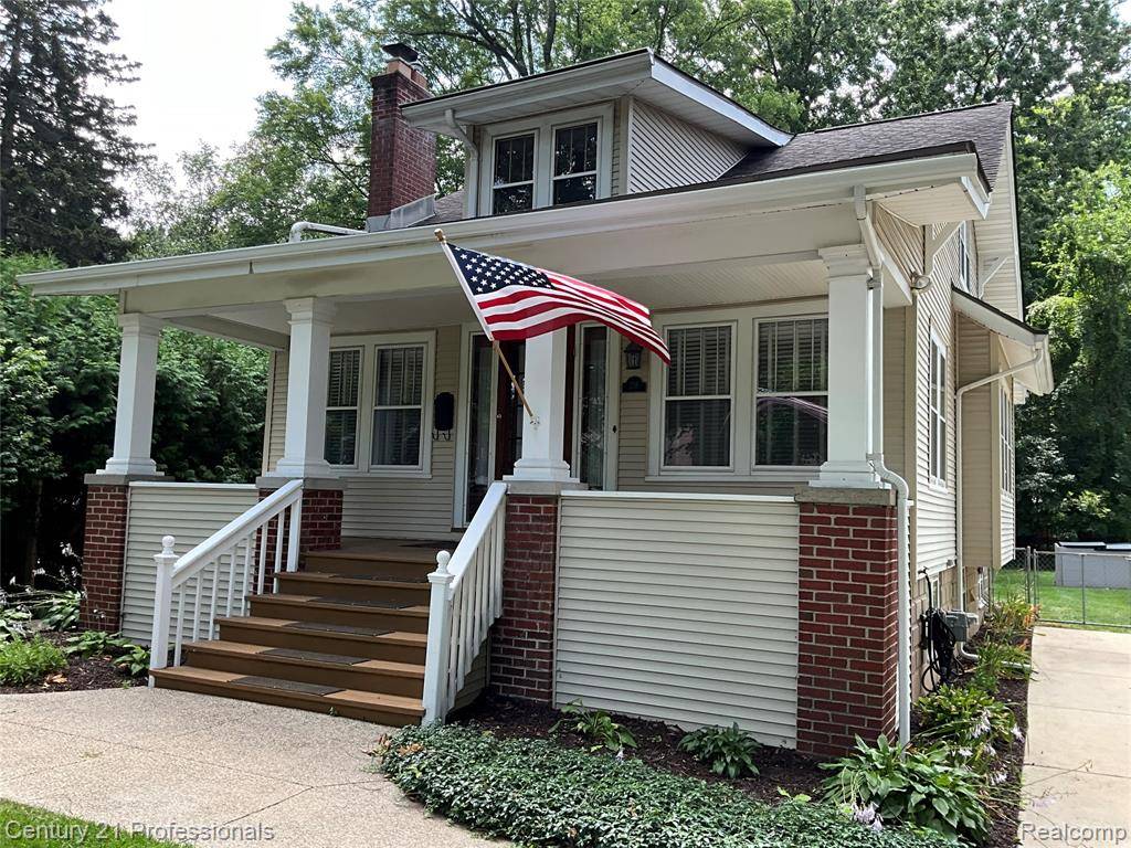 Royal Oak, MI 48073,216 Woodside Road