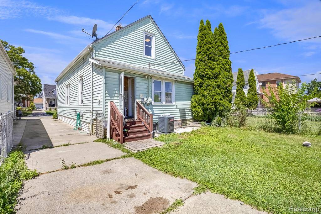 Dearborn, MI 48126,5424 Bingham Street