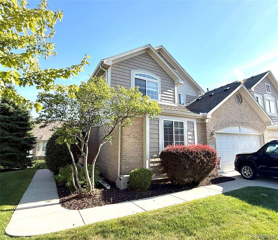 Flat Rock, MI 48134,23725 McCort Drive