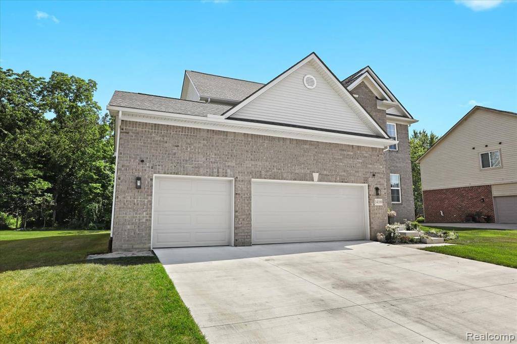 Van Buren Twp, MI 48111,14189 Red Oak Drive