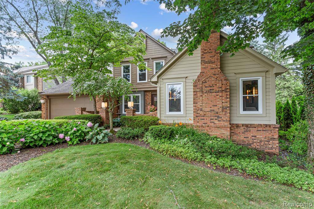 Farmington Hills, MI 48331,29812 Deer Run Street