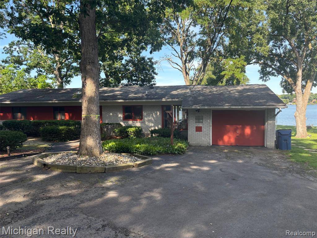 West Bloomfield Twp, MI 48324,2714 LARI Court