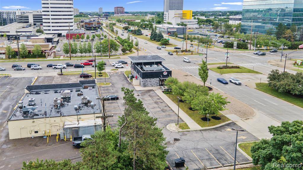 Troy, MI 48084,1434 W Big Beaver Road