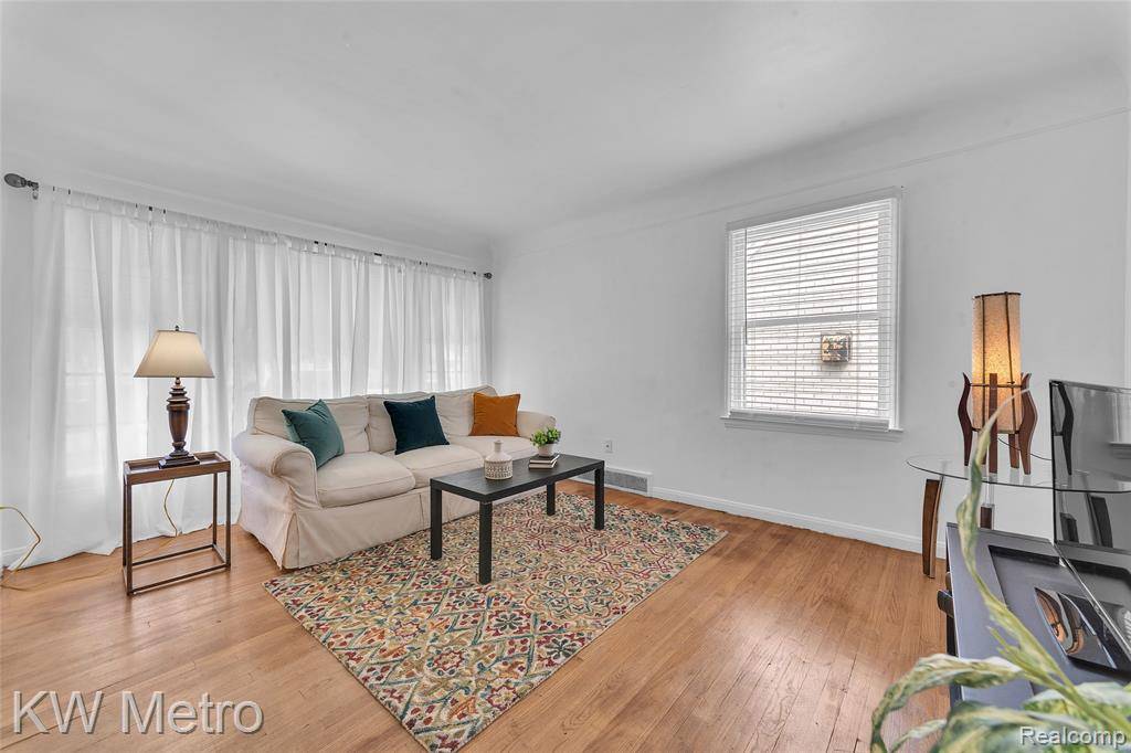 Redford Twp, MI 48239,9686 Lenore
