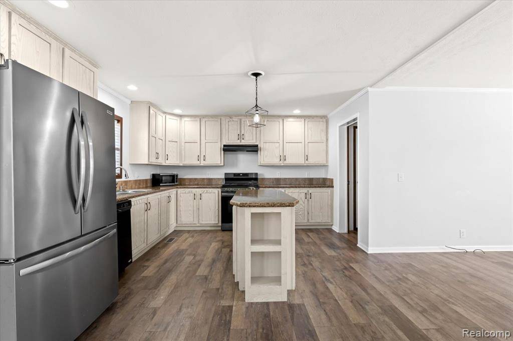 Green Oak Twp, MI 48178,11045 Woodland Ridge Court