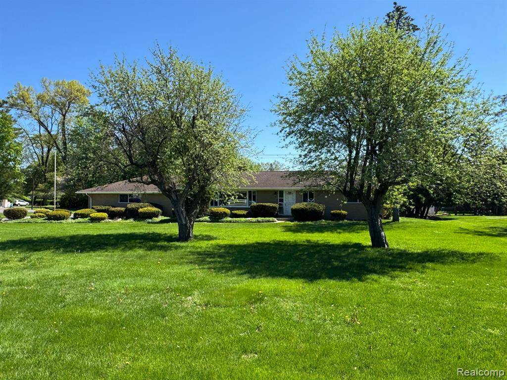 Southfield, MI 48034,28670 INKSTER Road