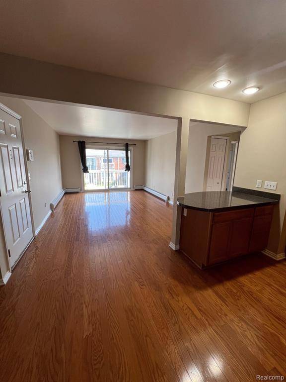 Royal Oak, MI 48073,2440 Parmenter Boulevard 202