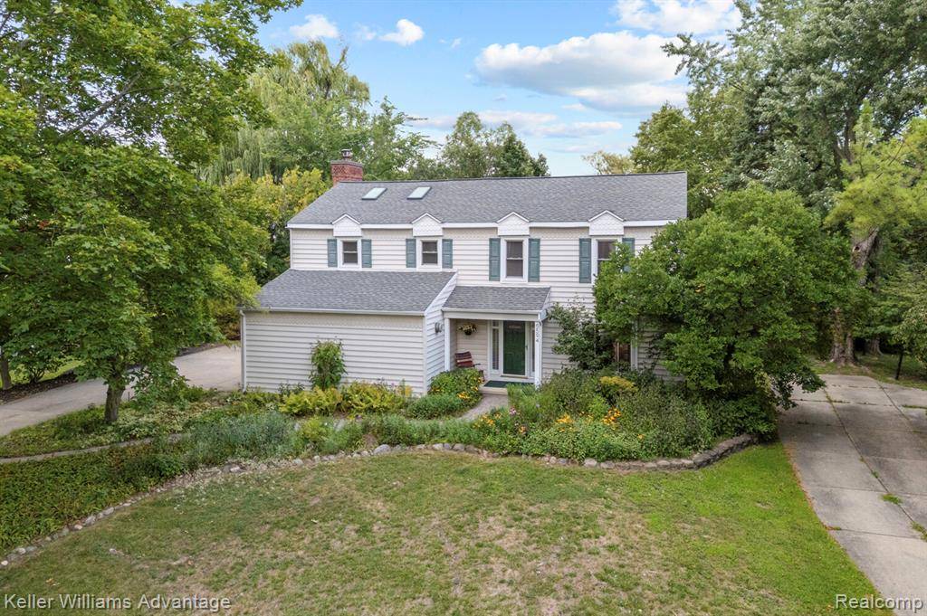 West Bloomfield Twp, MI 48322,5594 Bayswater Road