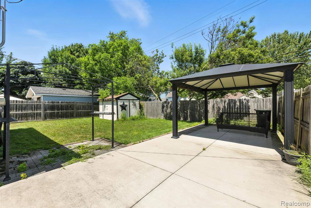 St. Clair Shores, MI 48080,22315 Kramer Street