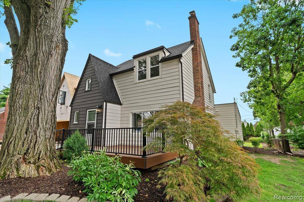 Royal Oak, MI 48073,2804 Shenandoah Drive
