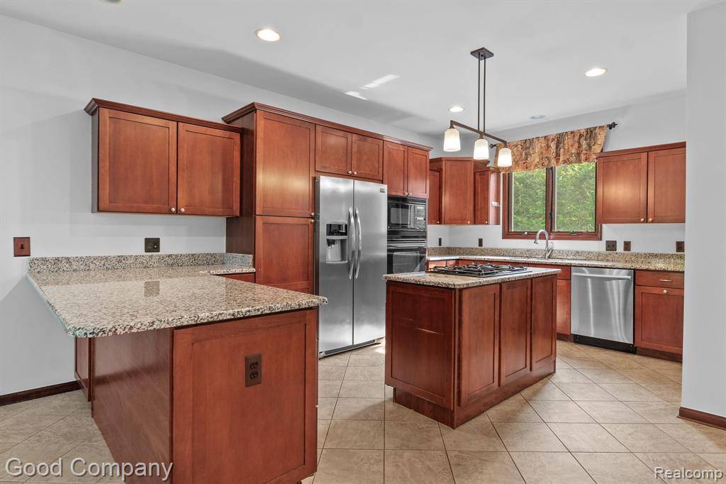 Rochester Hills, MI 48307,208 Cloverport Avenue